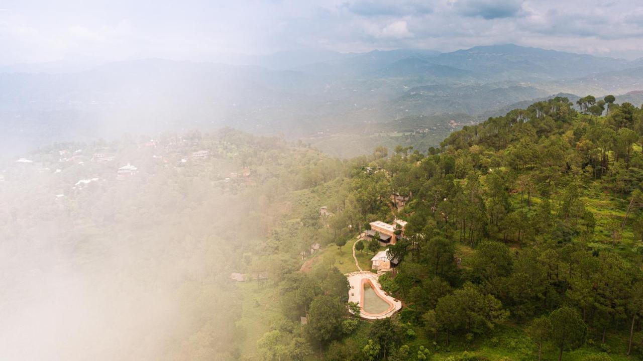 Amaya Kasauli Buitenkant foto