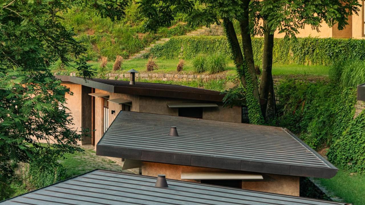 Amaya Kasauli Buitenkant foto