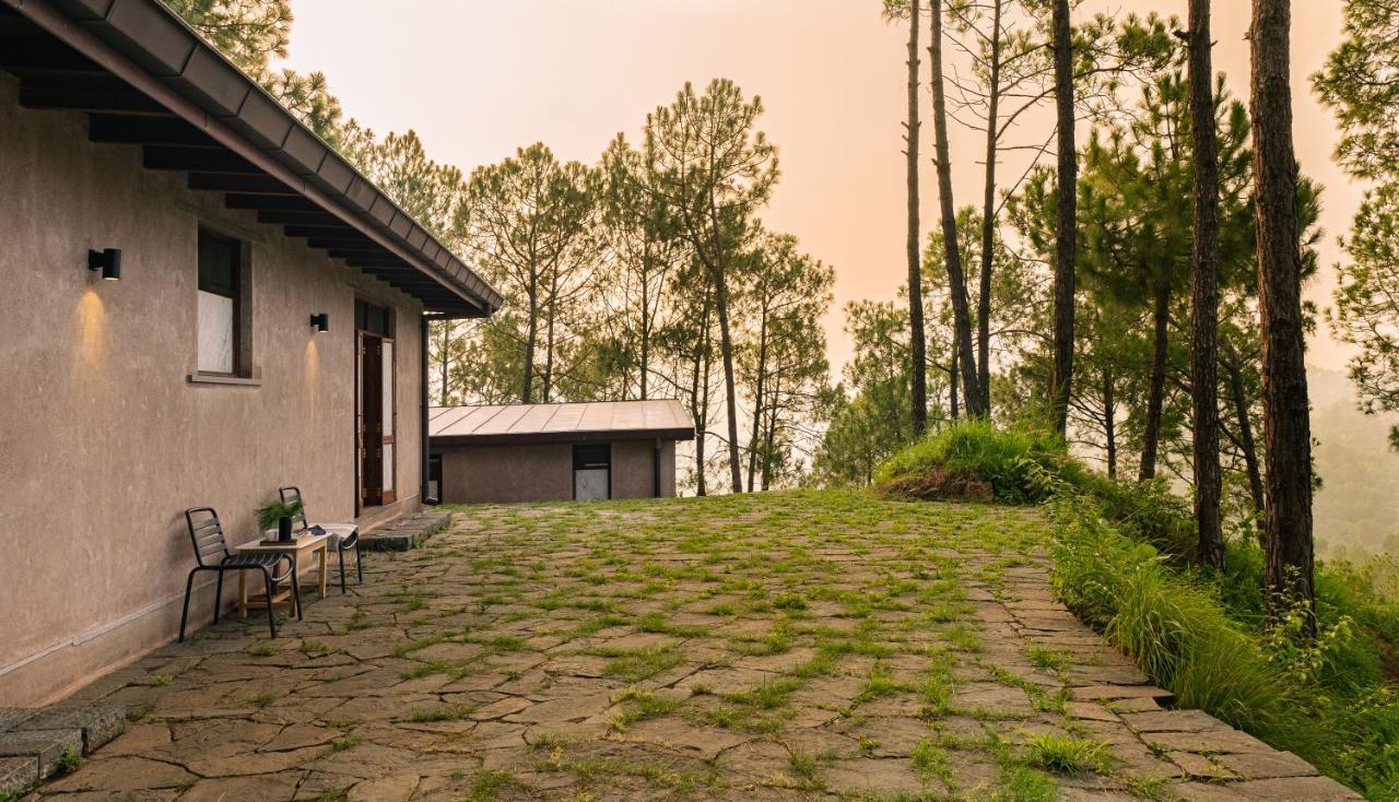 Amaya Kasauli Buitenkant foto