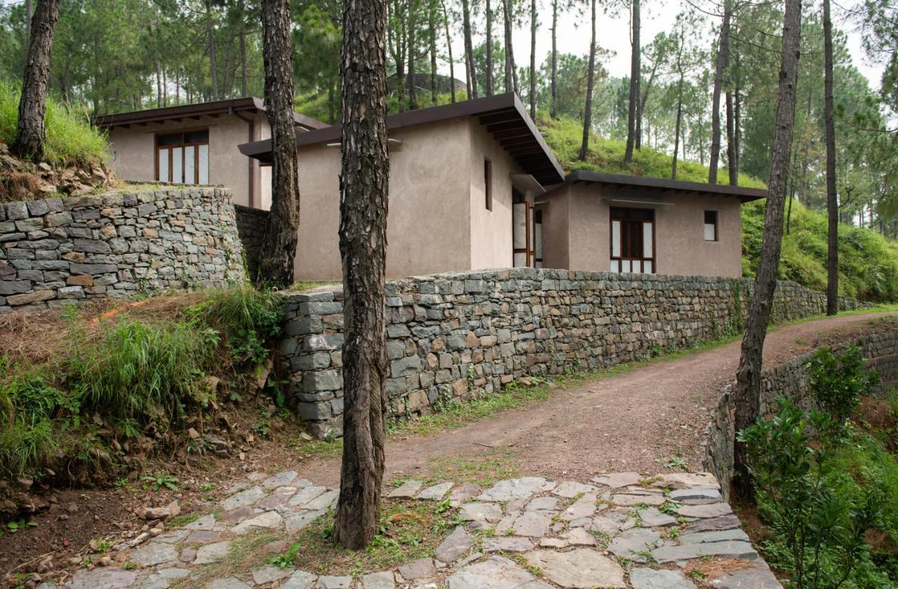Amaya Kasauli Buitenkant foto